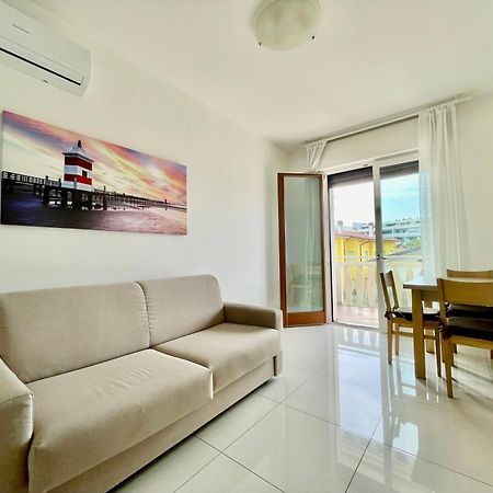 Appartamento Al Faro I Terracerelax&Parking Lignano Sabbiadoro Buitenkant foto